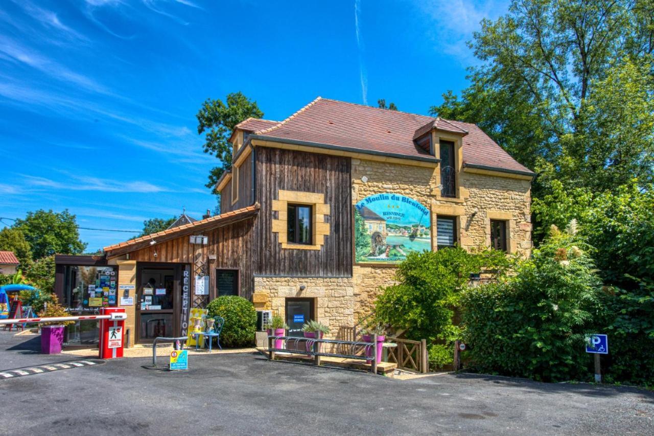 מלון מונטיניאק Le Moulin Du Bleufond מראה חיצוני תמונה