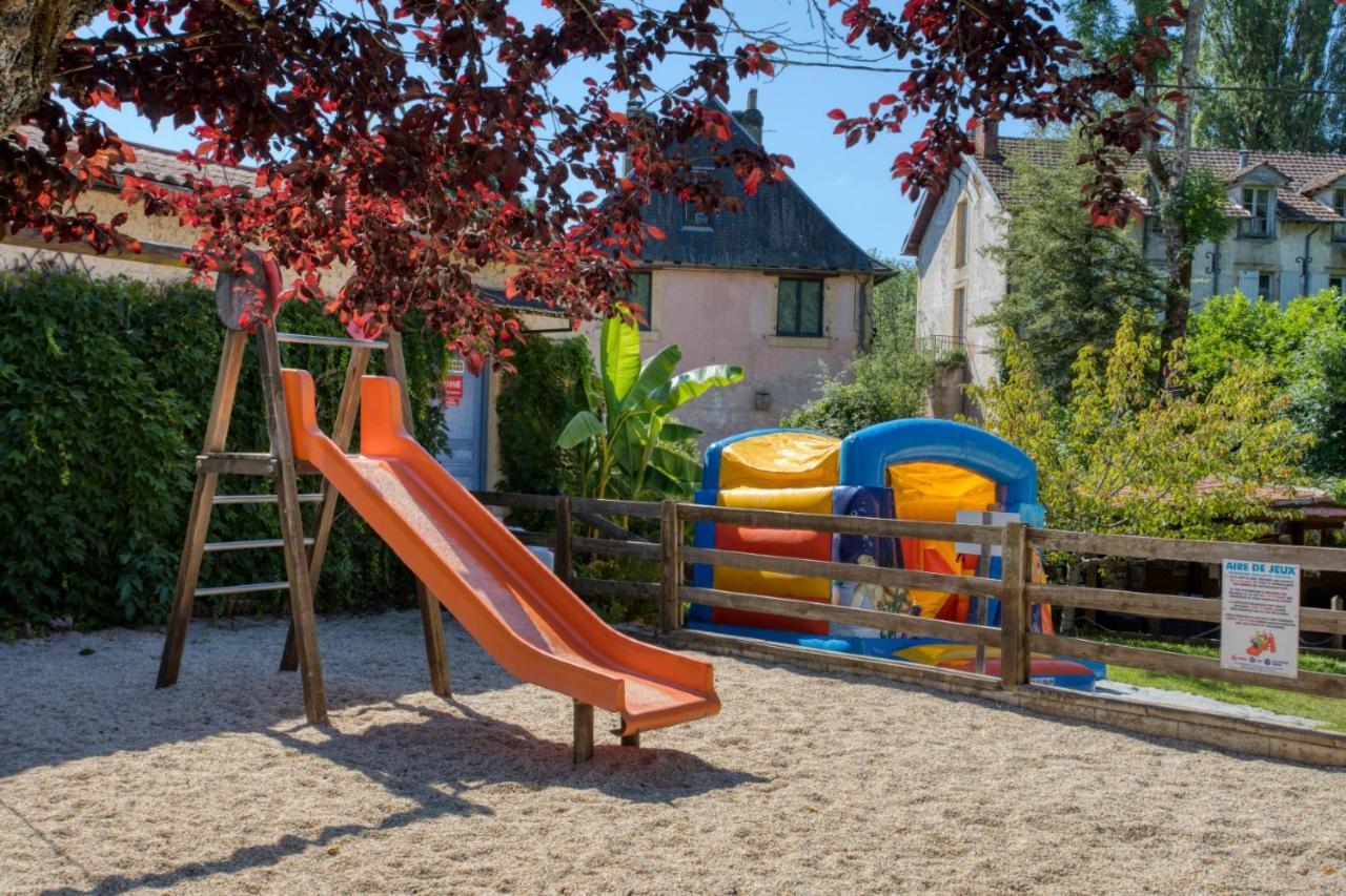 מלון מונטיניאק Le Moulin Du Bleufond מראה חיצוני תמונה