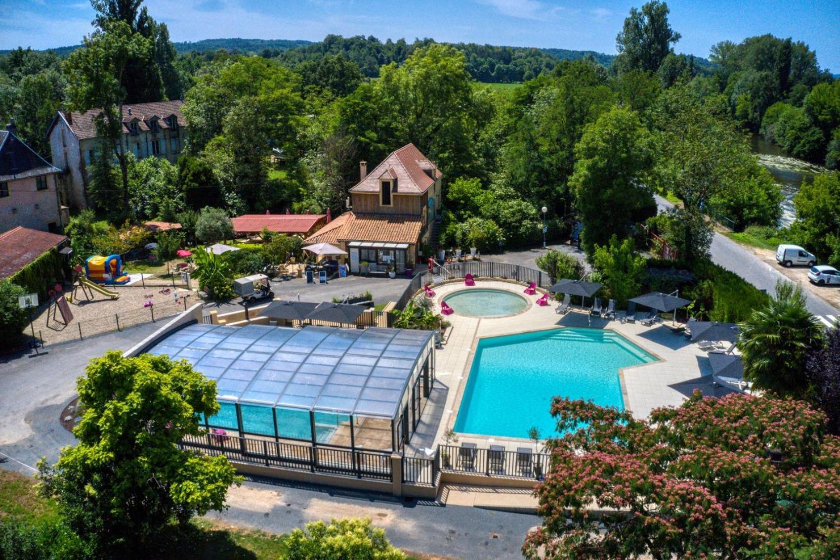 מלון מונטיניאק Le Moulin Du Bleufond מראה חיצוני תמונה