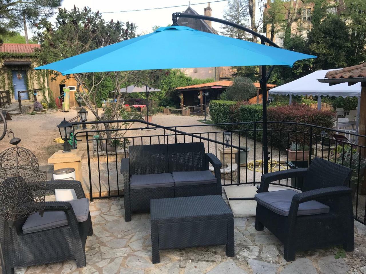 מלון מונטיניאק Le Moulin Du Bleufond מראה חיצוני תמונה